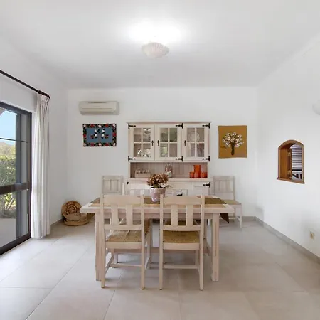 Casa Da Oliveira * 楼尔